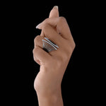 Load image into Gallery viewer, Eclips Curve Statement Ring
