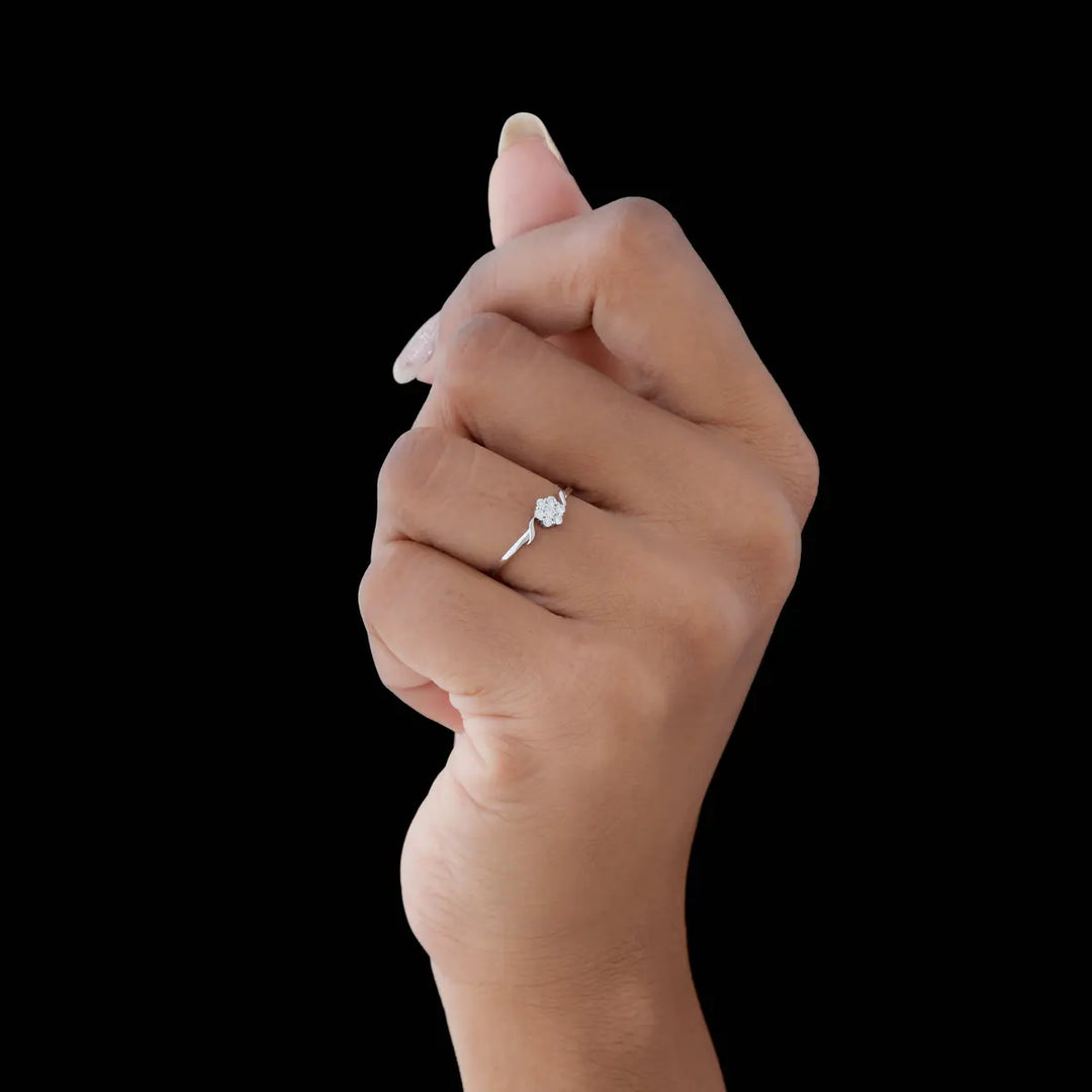 Grace Cluster Twist Ring