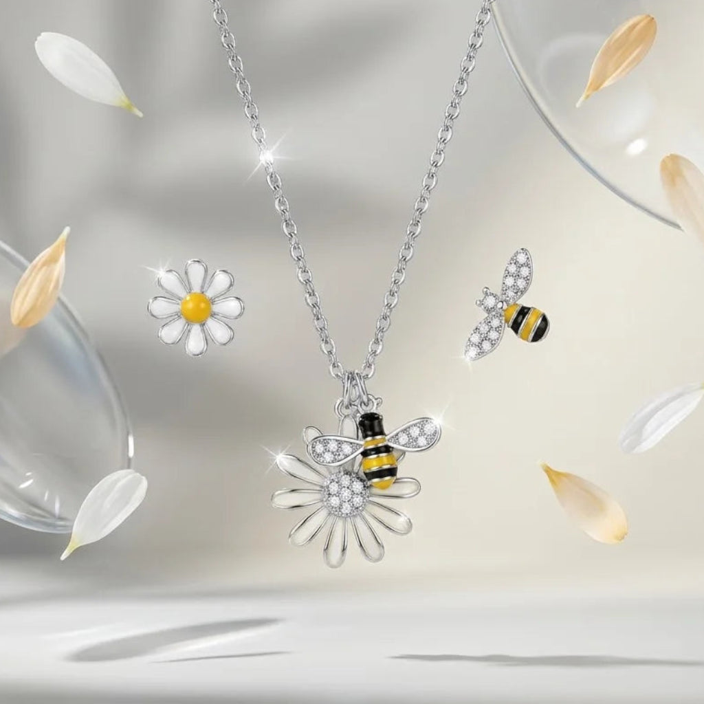 The Daisy & Honeybee Charm Set