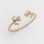 Load and play video in Gallery viewer, Heart To Heart Bracelet - 18Kt Gold vermeil