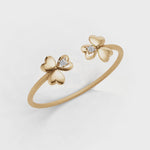 Load and play video in Gallery viewer, Heart To Heart Bracelet - 18Kt Gold vermeil

