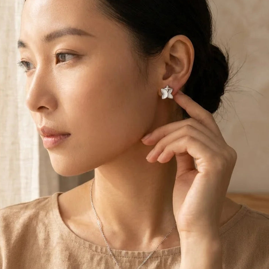 The Astra Butterfly Pave Set